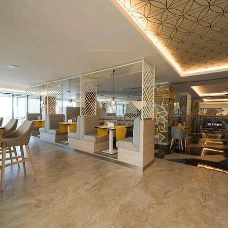 Tui Blue Seno - Adults Only 리조트 4*